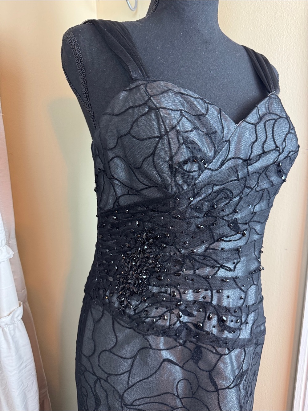 Rina di Montella Black Floral Lace Evening Gown Women's 8 EUC Wedding Prom - Picture 5 of 12